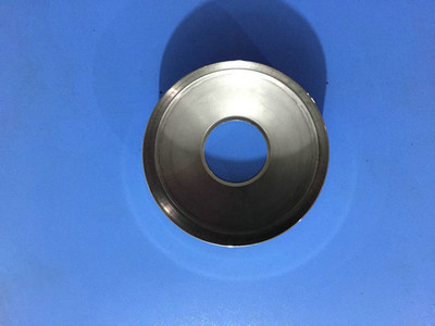 沈阳斯丹坪机械制造公司 专业生产汽车配件，跨界拓展化妆品包装领域